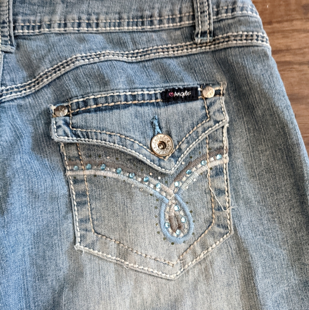 Angels Capris - Picture 7 of 10